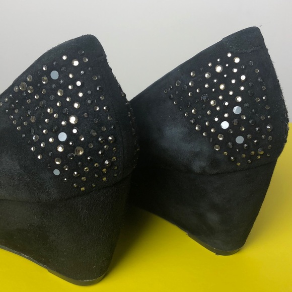 BCBG Generation Black Trinity Suede Sparkly Wedge Pumps Size 8.5 - Picture 10 of 13